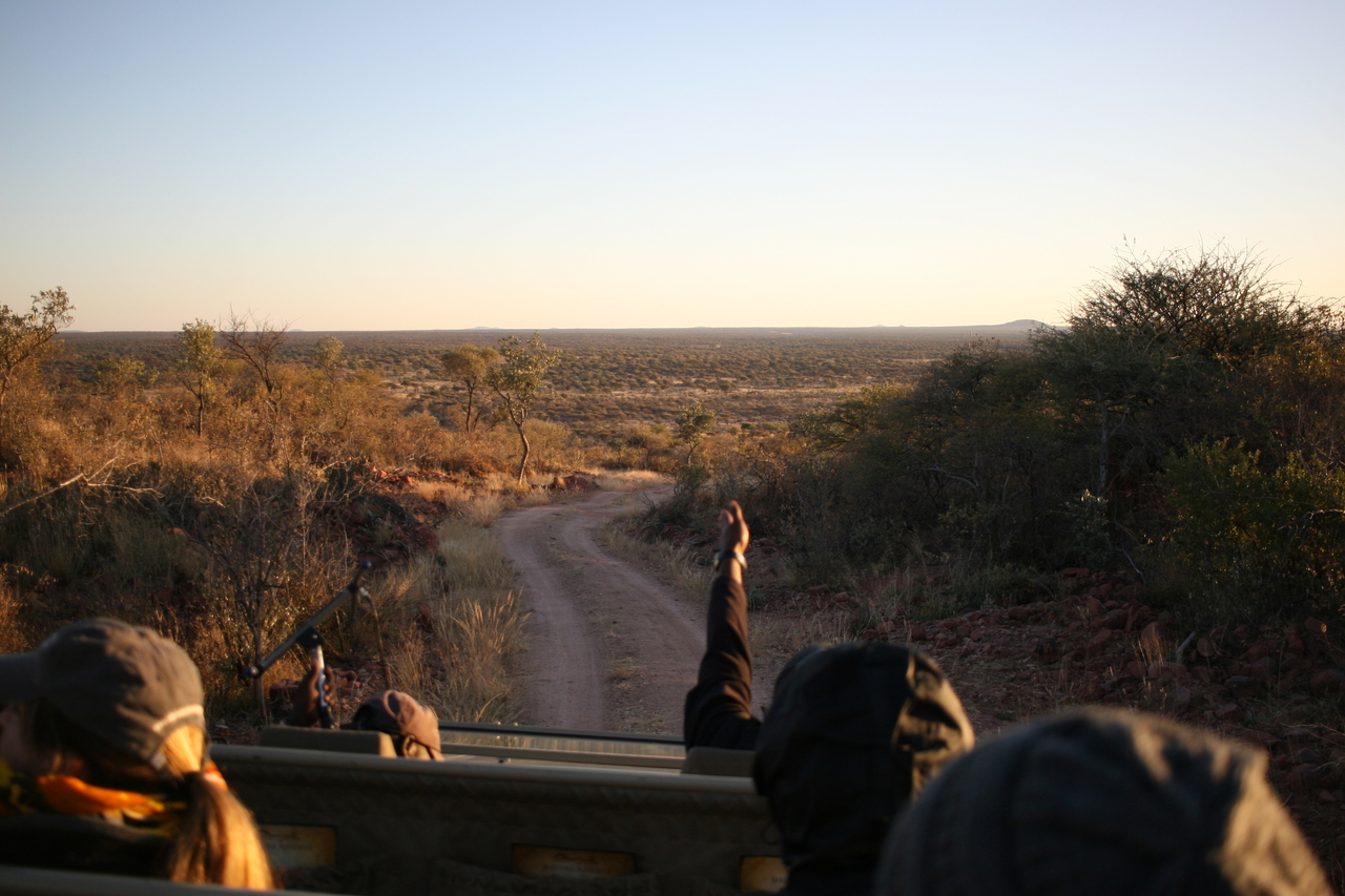 [507] 2016_06_22_02_05_41_Africa_Canon_EOS_30D_IMG_1751_00018.jpg