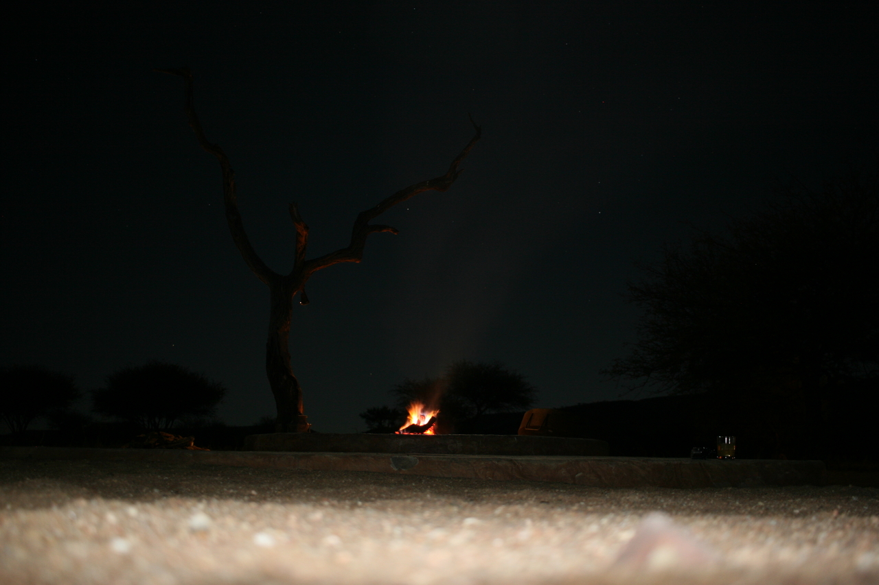 [3713] 2016_06_22_17_27_08_Africa_Canon_EOS_30D_IMG_1814_00258.jpg