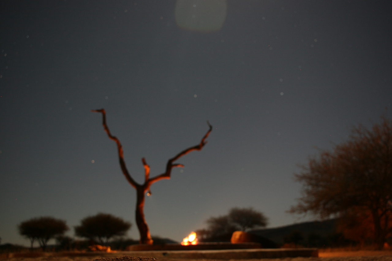 [3738] 2016_06_22_17_51_03_Africa_Canon_EOS_30D_IMG_1822_00087.jpg