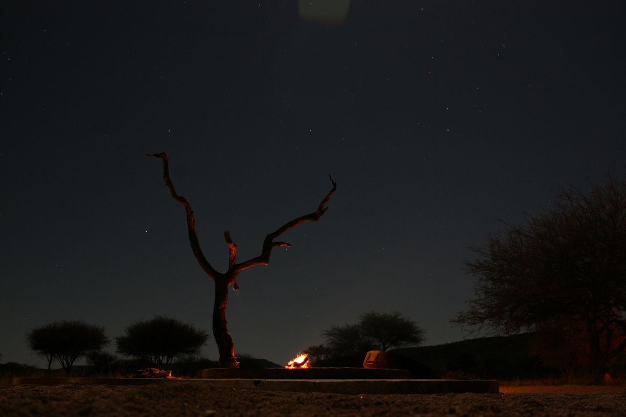 [3741] 2016_06_22_17_52_29_Africa_Canon_EOS_30D_IMG_1823_00267.jpg