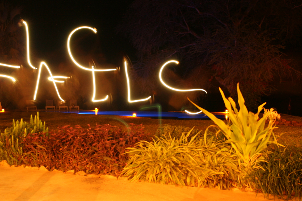 [32558] 2016_07_03_14_58_00_Africa_Canon_EOS_30D_IMG_2002_00444.jpg