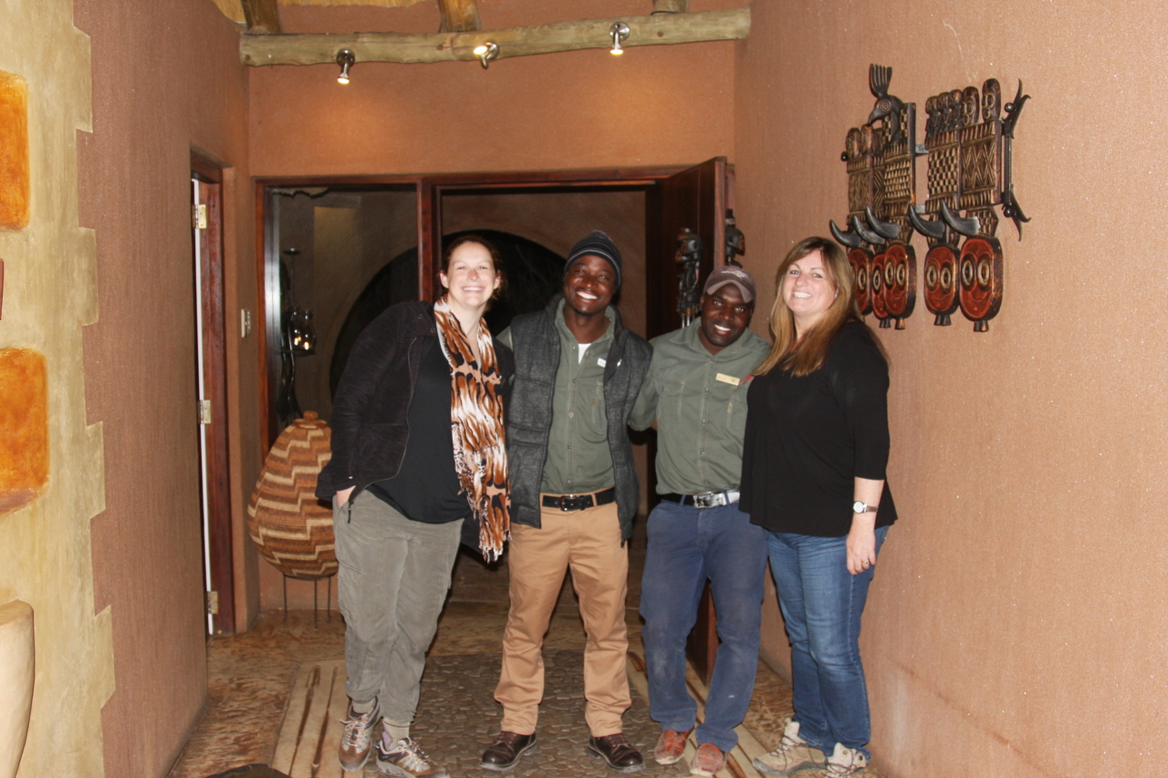 [282] 2016_06_21_14_29_05_Africa_Canon_EOS_40D_IMG__07458.jpg