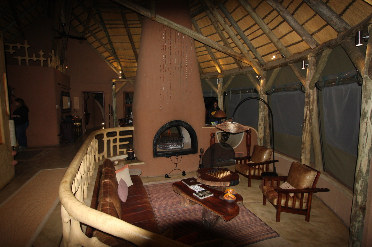 [310] 2016_06_21_14_34_16_Africa_Canon_EOS_40D_IMG__07466.jpg