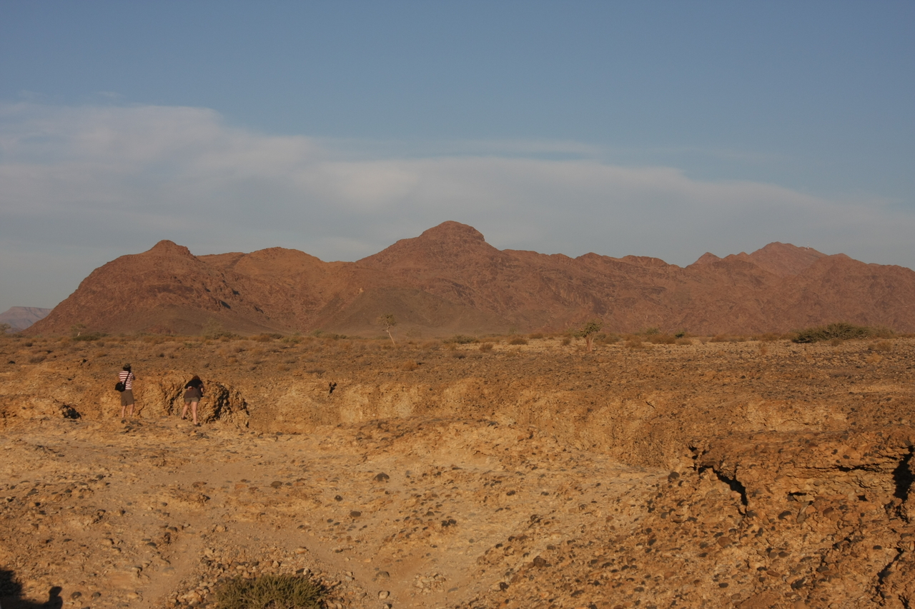 [13865] 2016_06_24_11_32_33_Africa_Canon_EOS_40D_IMG__09376.jpg