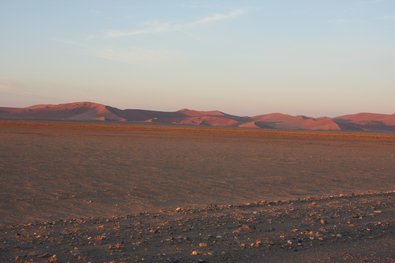 [14626] 2016_06_25_01_51_23_Africa_Canon_EOS_40D_IMG__01994.jpg