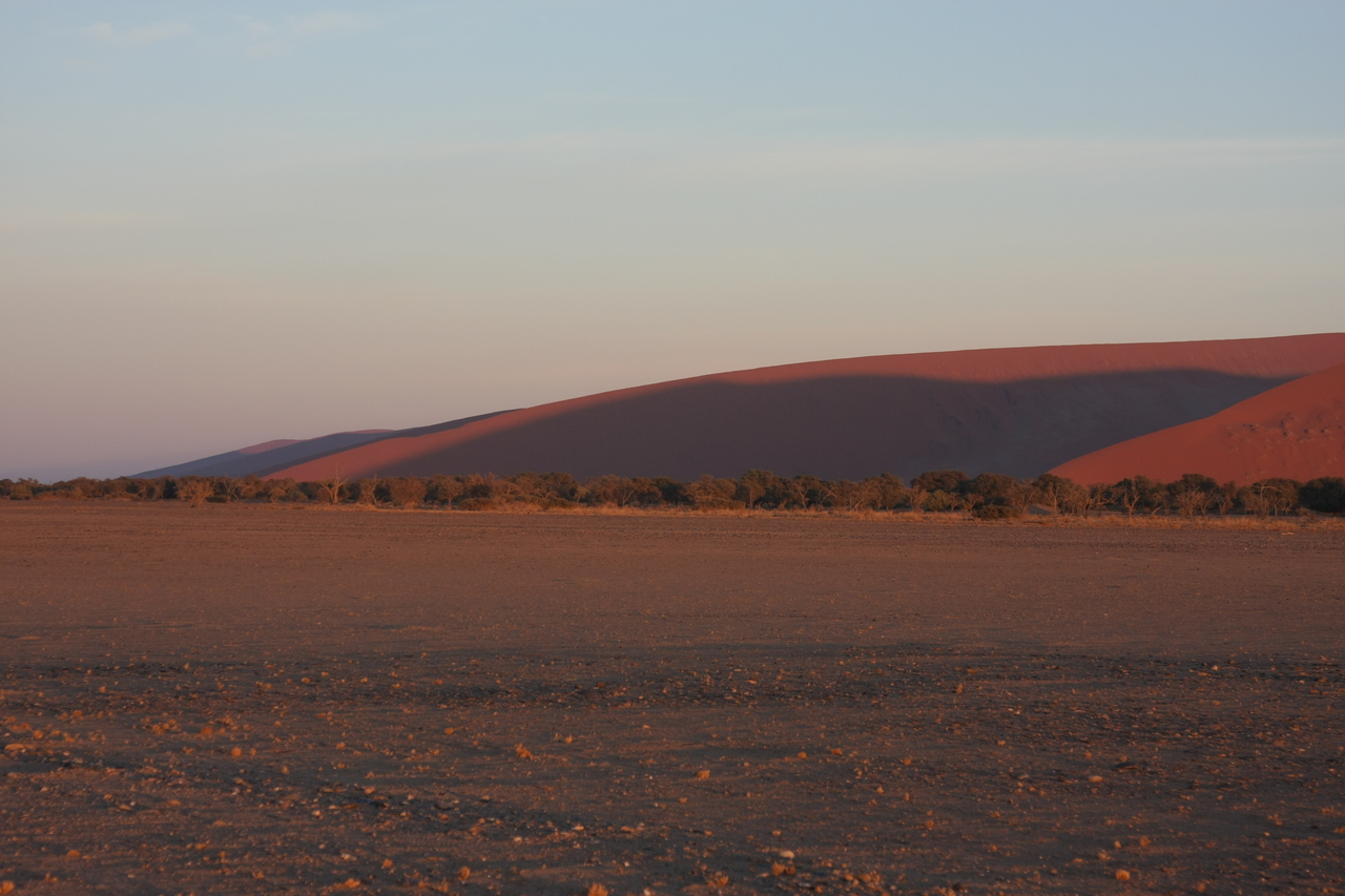 [14641] 2016_06_25_01_52_12_Africa_Canon_EOS_40D_IMG__02227.jpg