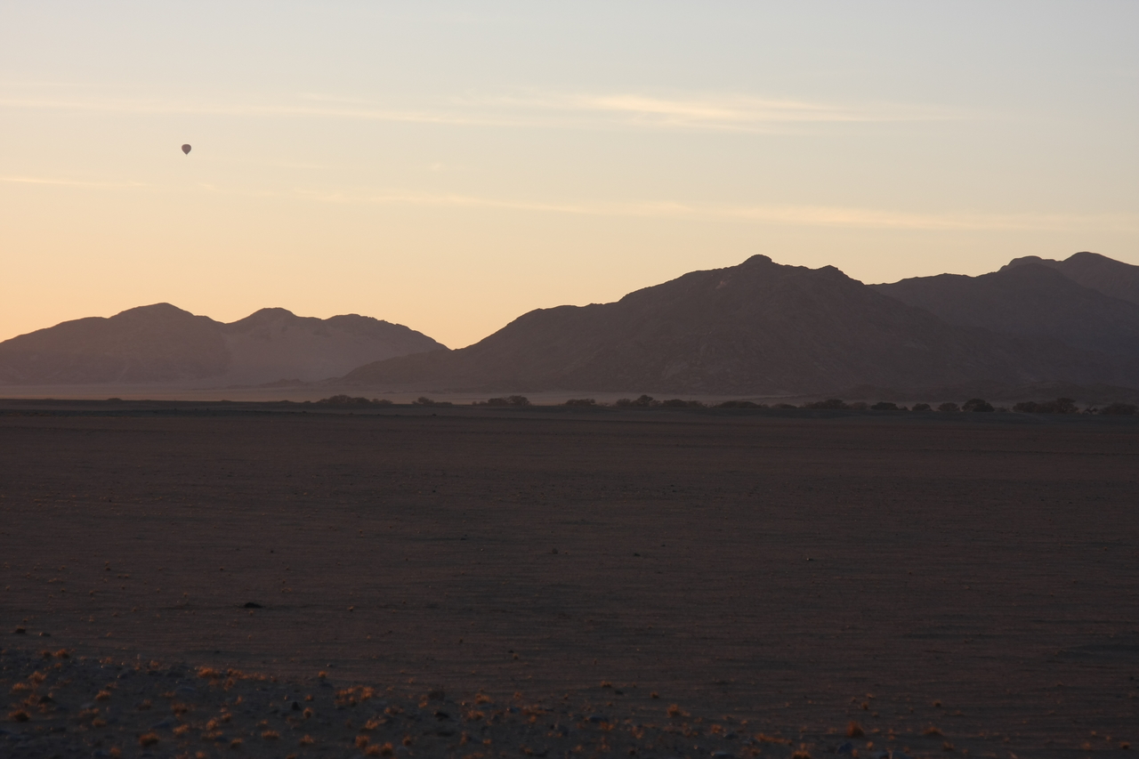 [14645] 2016_06_25_01_52_33_Africa_Canon_EOS_40D_IMG__02238.jpg