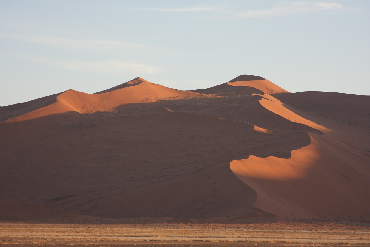 [14680] 2016_06_25_02_08_58_Africa_Canon_EOS_40D_IMG__09498.jpg