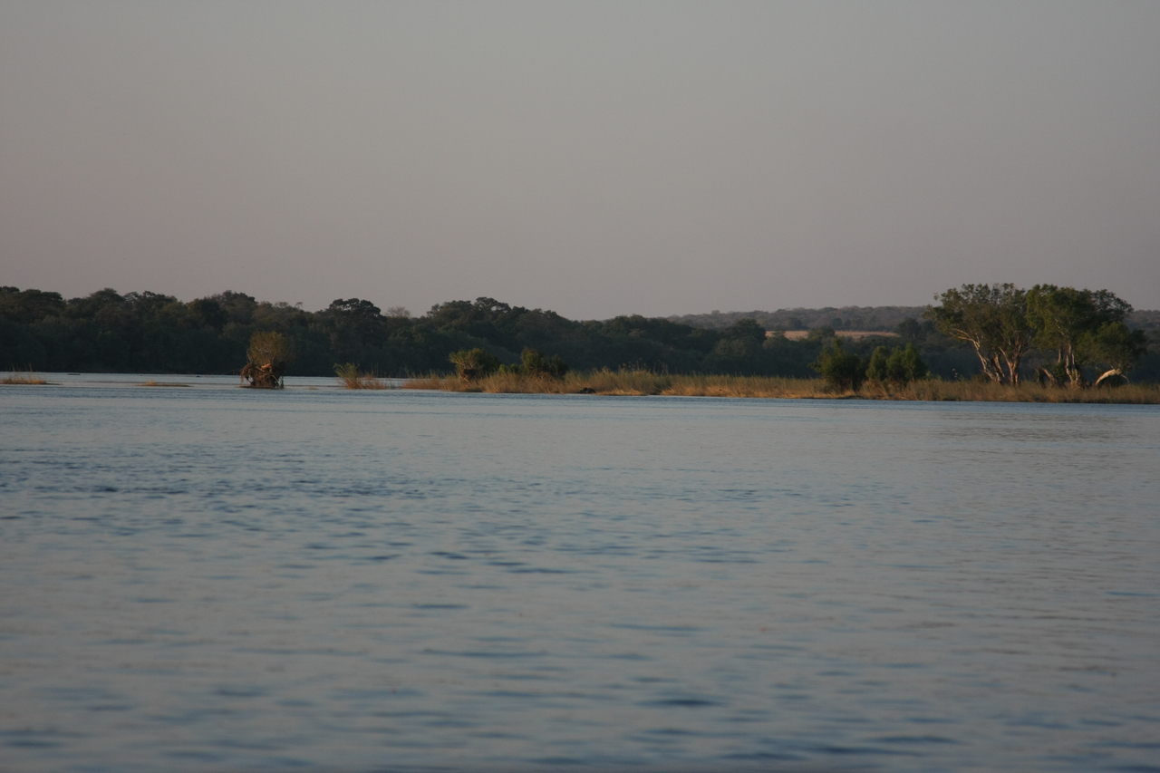 [28499] 2016_07_02_11_22_36_Africa_Canon_EOS_40D_IMG__12139.jpg