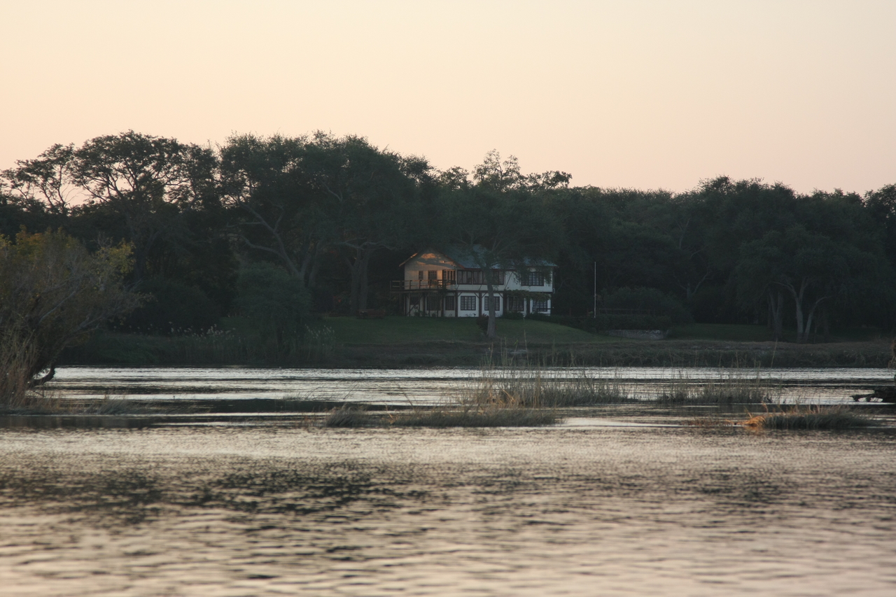 [28569] 2016_07_02_11_32_56_Africa_Canon_EOS_40D_IMG__00174.jpg