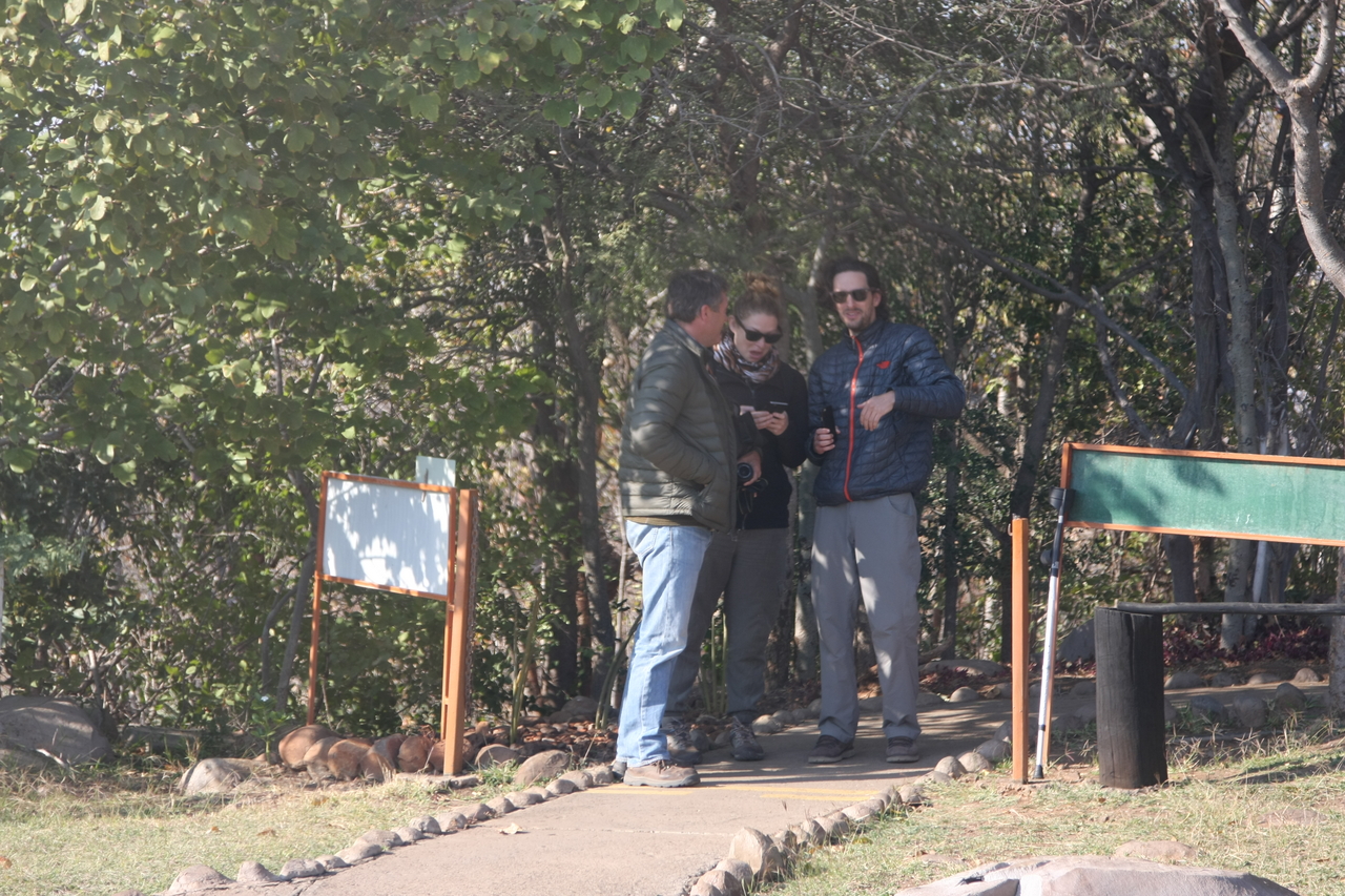 [29248] 2016_07_03_02_52_44_Africa_Canon_EOS_40D_IMG__00669.jpg