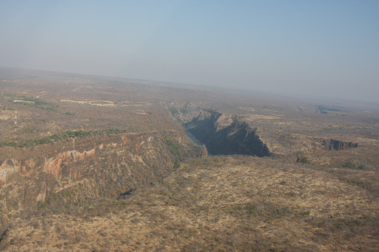 [29535] 2016_07_03_03_01_59_Africa_Canon_EOS_40D_IMG__12350.jpg