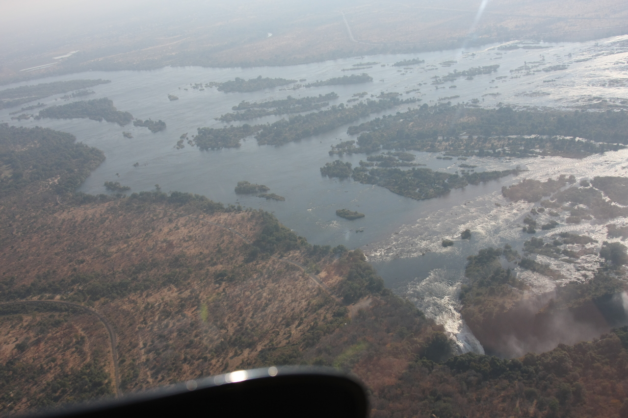 [29569] 2016_07_03_03_05_36_Africa_Canon_EOS_40D_IMG__04915.jpg