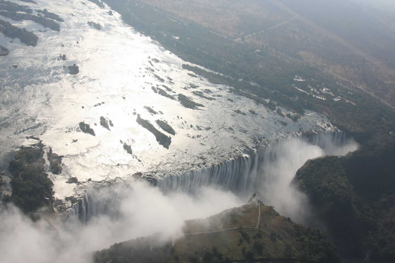 [30143] 2016_07_03_03_10_07_Africa_Canon_EOS_40D_IMG__12574.jpg