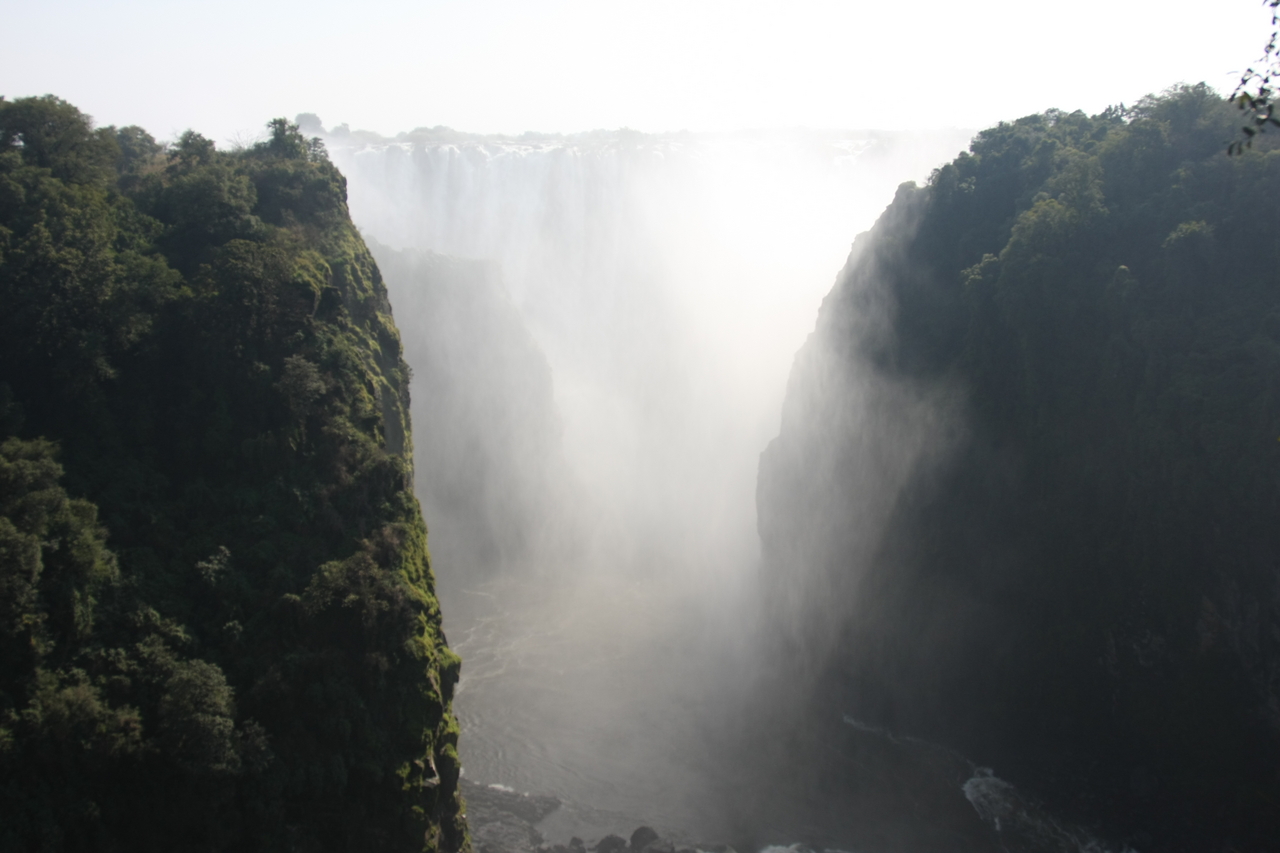 [30381] 2016_07_03_03_51_09_Africa_Canon_EOS_40D_IMG__05209.jpg