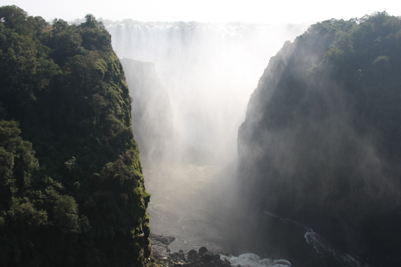 [30442] 2016_07_03_03_52_57_Africa_Canon_EOS_40D_IMG__05233.jpg