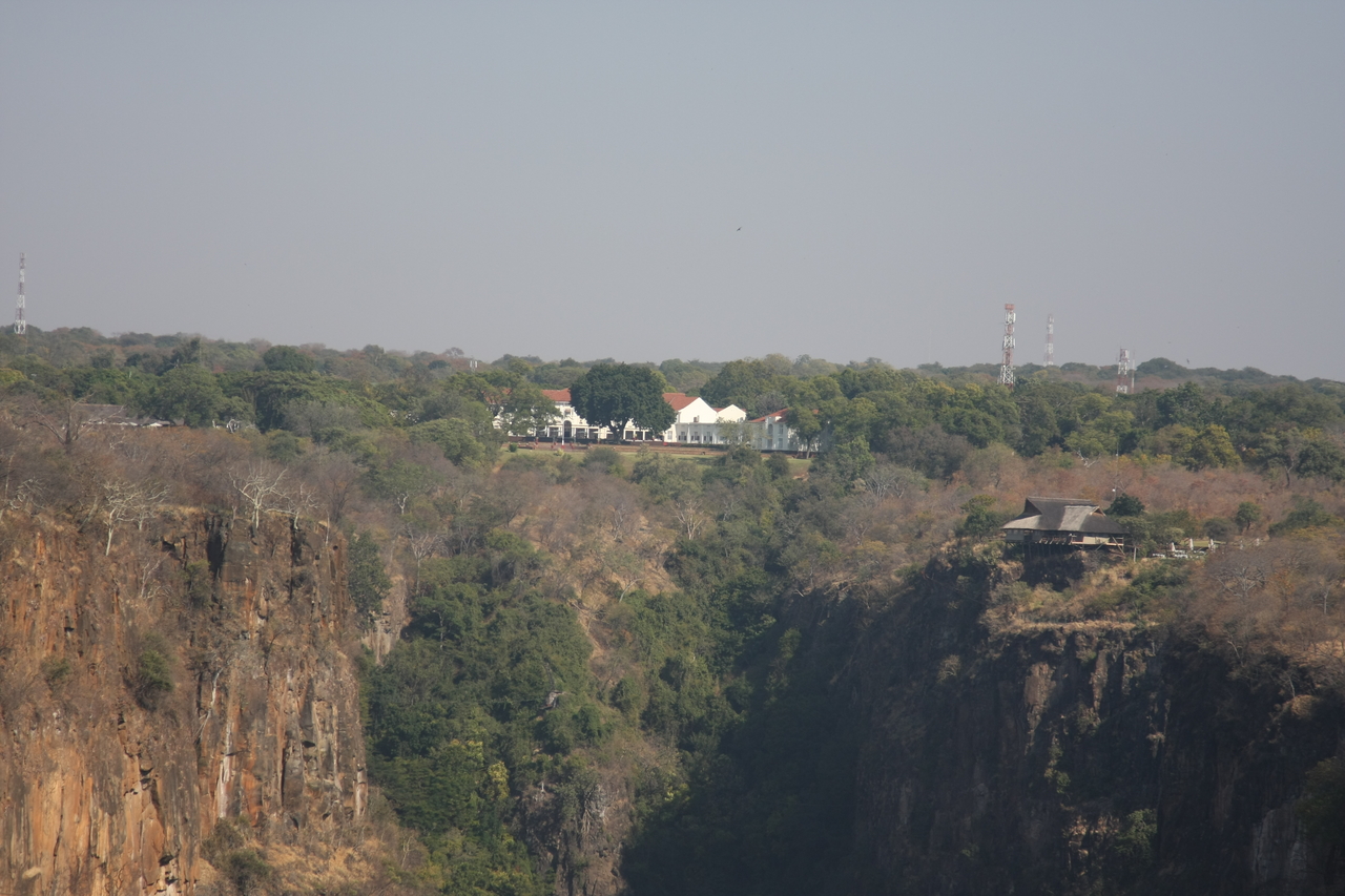 [30469] 2016_07_03_03_55_50_Africa_Canon_EOS_40D_IMG__00412.jpg