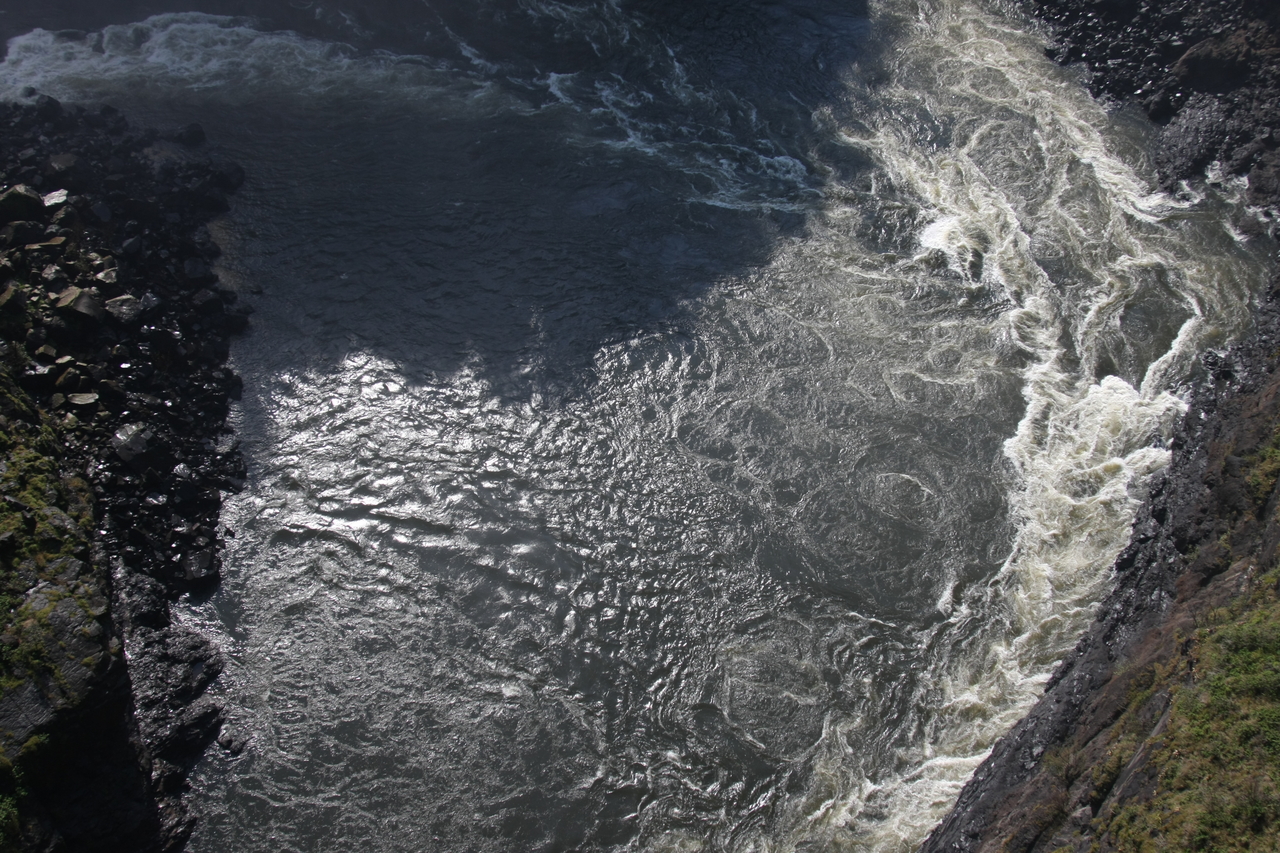 [30504] 2016_07_03_03_56_22_Africa_Canon_EOS_40D_IMG__05256.jpg