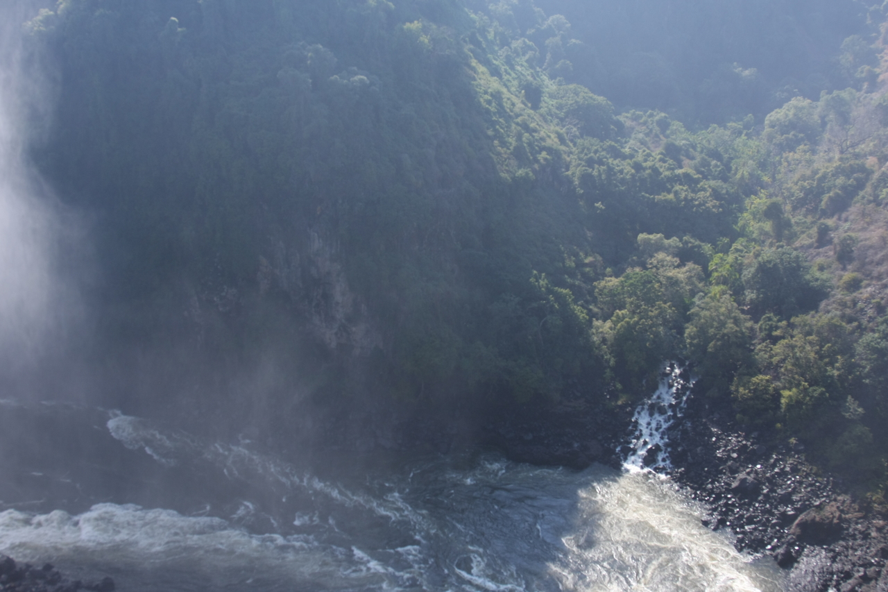 [30525] 2016_07_03_03_56_24_Africa_Canon_EOS_40D_IMG__12709.jpg