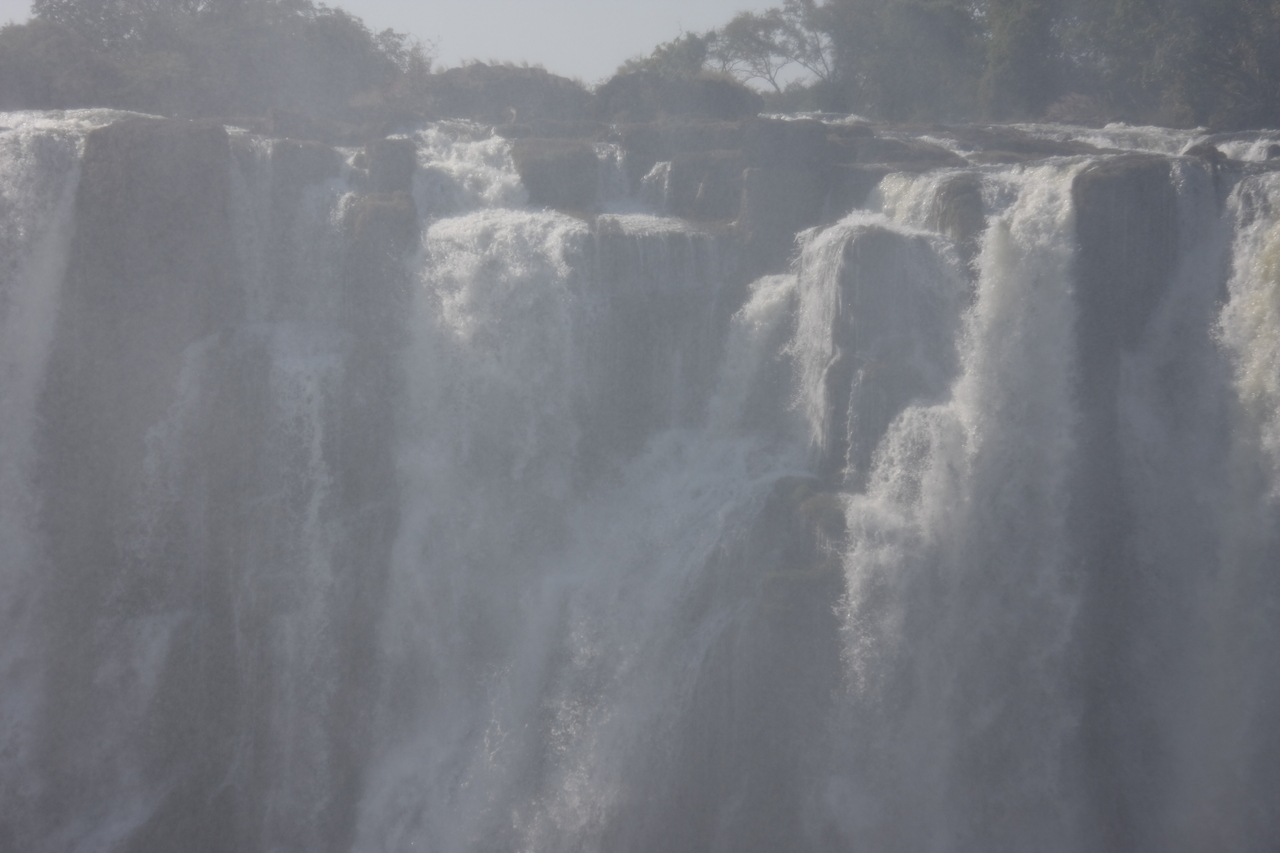 [31461] 2016_07_03_08_44_21_Africa_Canon_EOS_40D_IMG__00722.jpg