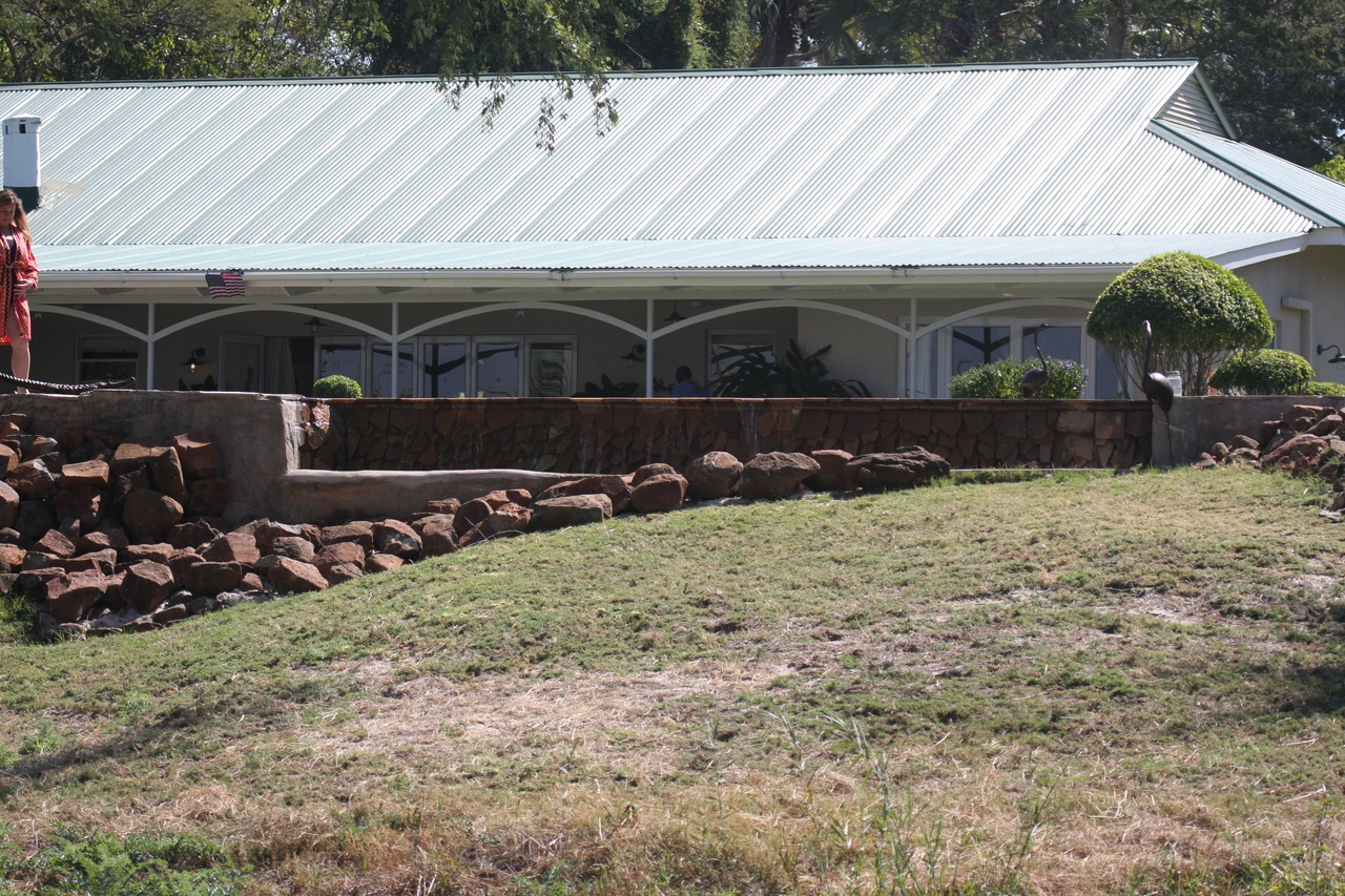 [32925] 2016_07_04_06_29_04_Africa_Canon_EOS_40D_IMG__00269.jpg