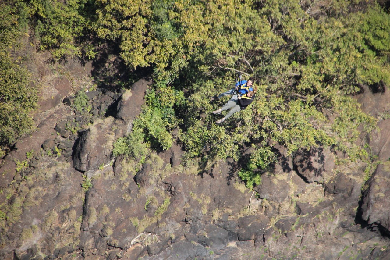 [32118] 2016_07_03_11_04_41_Africa_Canon_EOS_600D_IMG_4084_00170.jpg