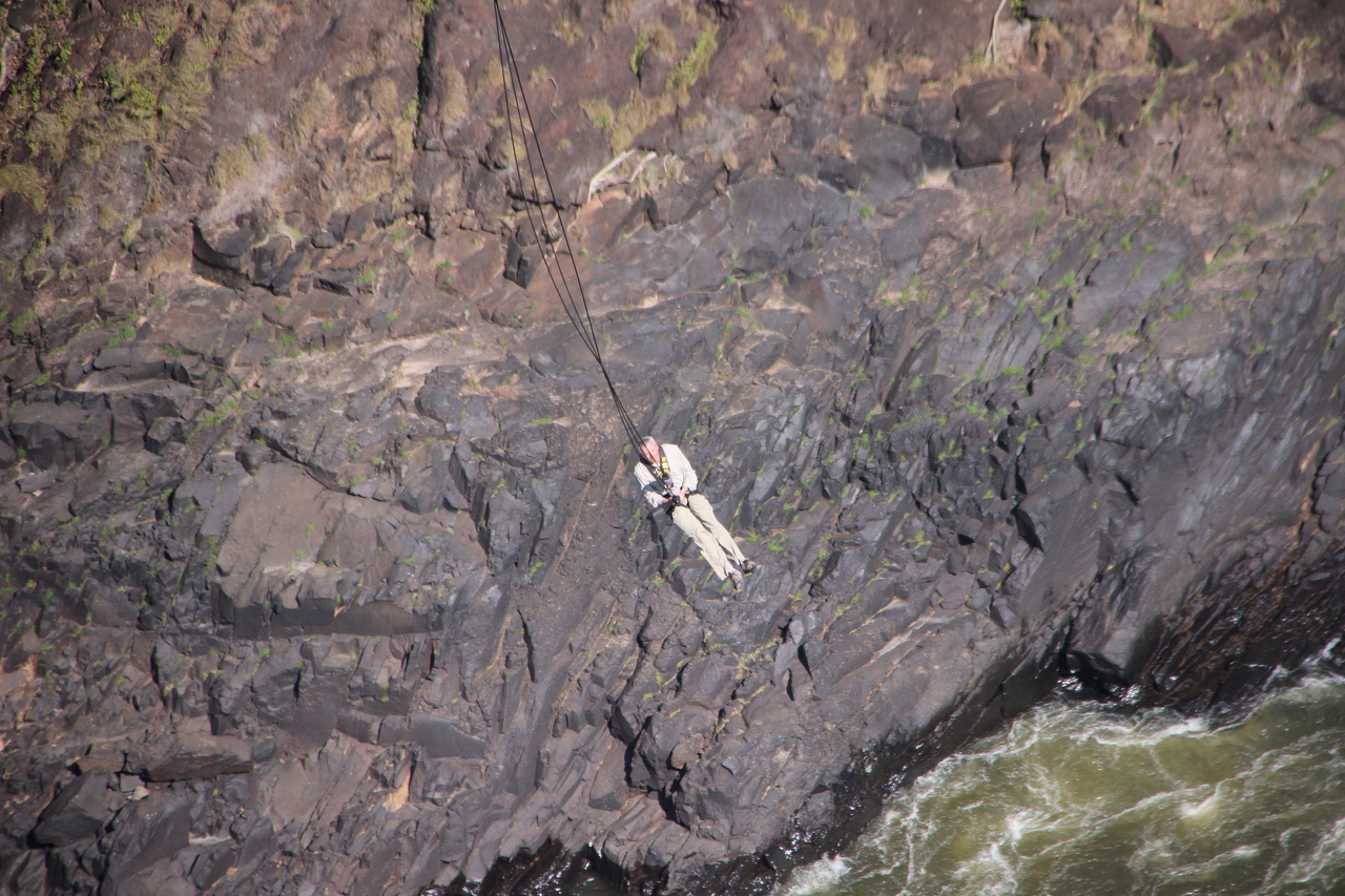 [32182] 2016_07_03_11_12_25_Africa_Canon_EOS_600D_IMG_4115_00022.jpg