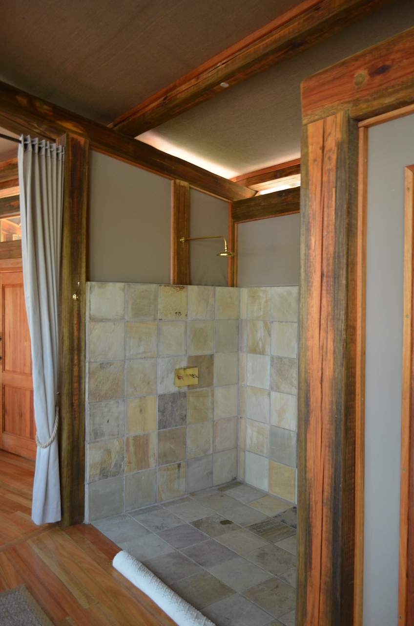 [26697] 2016_07_01_04_27_51_Africa_NIKON_D5100_IMG__05382.jpg