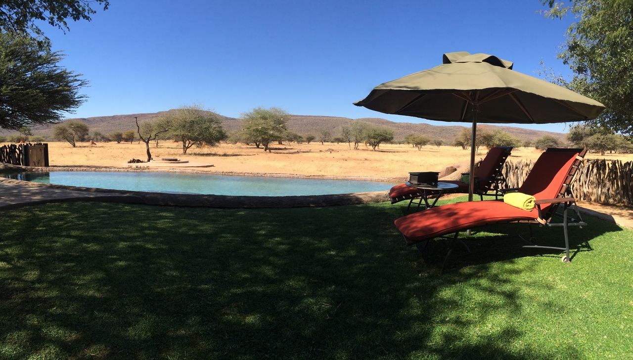 [2153] 2016_06_22_05_43_11_Africa_iPhone_5s_IMG__05787.jpg