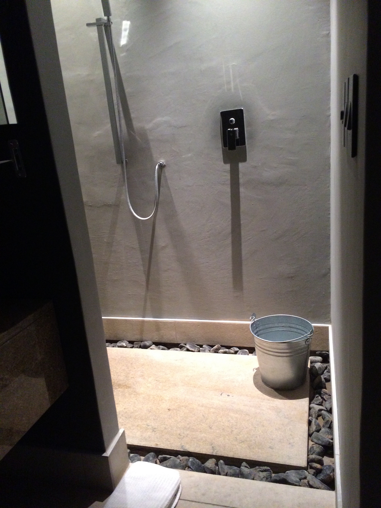 [16535] 2016_06_26_13_11_35_Africa_iPhone_5s_IMG_8412_00658.jpg