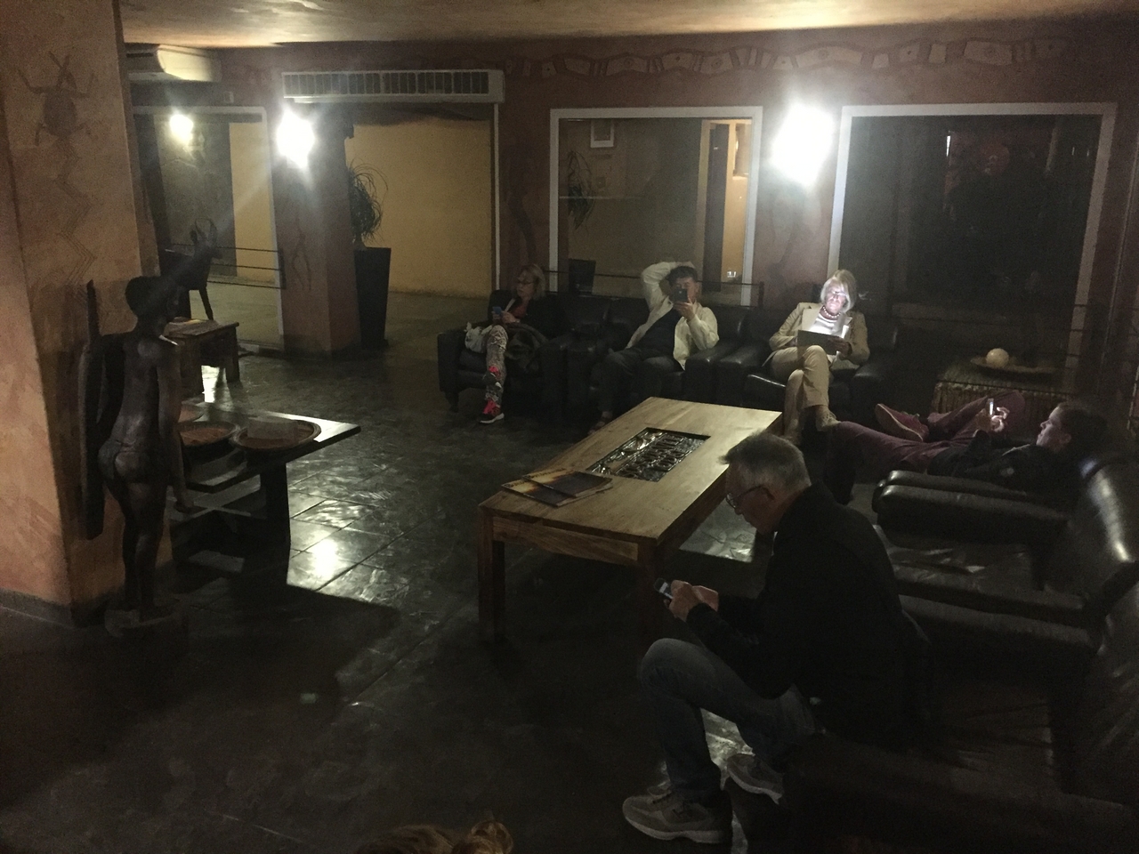 [14368] 2016_06_24_20_01_11_Africa_iPhone_6_IMG_8150_00140.jpg