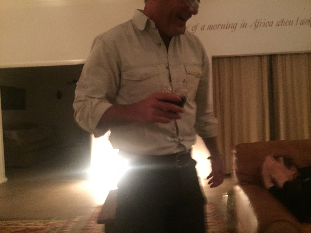 [32798] 2016_07_03_21_56_06_Africa_iPhone_6_IMG_8956_03769.jpg