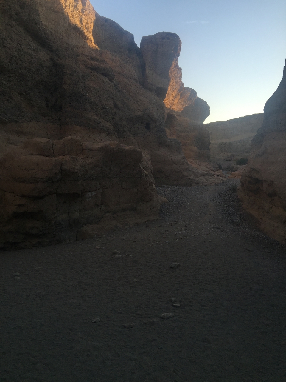 [14181] 2016_06_24_16_41_46_Africa_iPhone_6_Plus_IMG_3614_00239.jpg