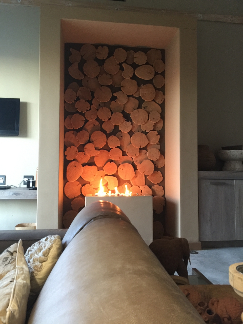 [16644] 2016_06_26_17_01_22_Africa_iPhone_6_Plus_IMG_3735_06922.jpg