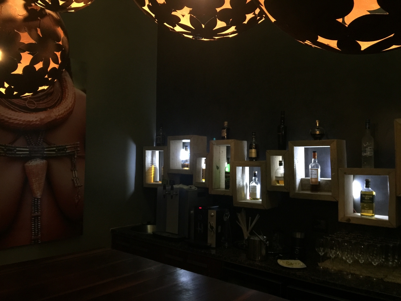 [16677] 2016_06_26_18_32_29_Africa_iPhone_6_Plus_IMG_3738_00341.jpg