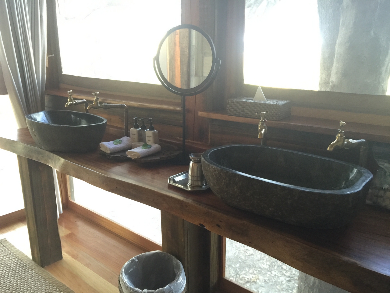 [27064] 2016_07_01_14_07_29_Africa_iPhone_6_Plus_IMG_4084_00033.jpg