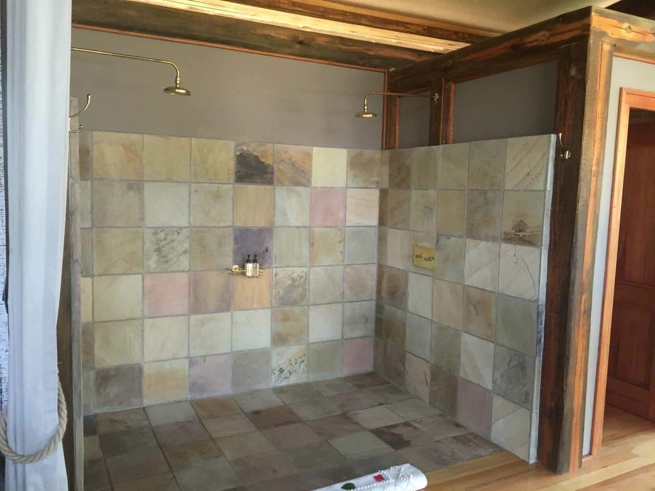 [27071] 2016_07_01_14_07_46_Africa_iPhone_6_Plus_IMG_4086_00523.jpg