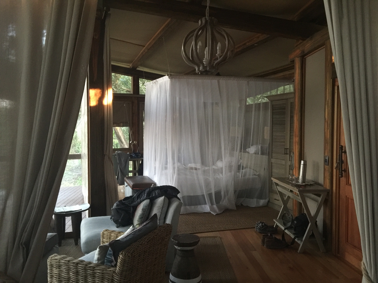 [27845] 2016_07_02_07_41_07_Africa_iPhone_6_Plus_IMG_4626_00606.jpg