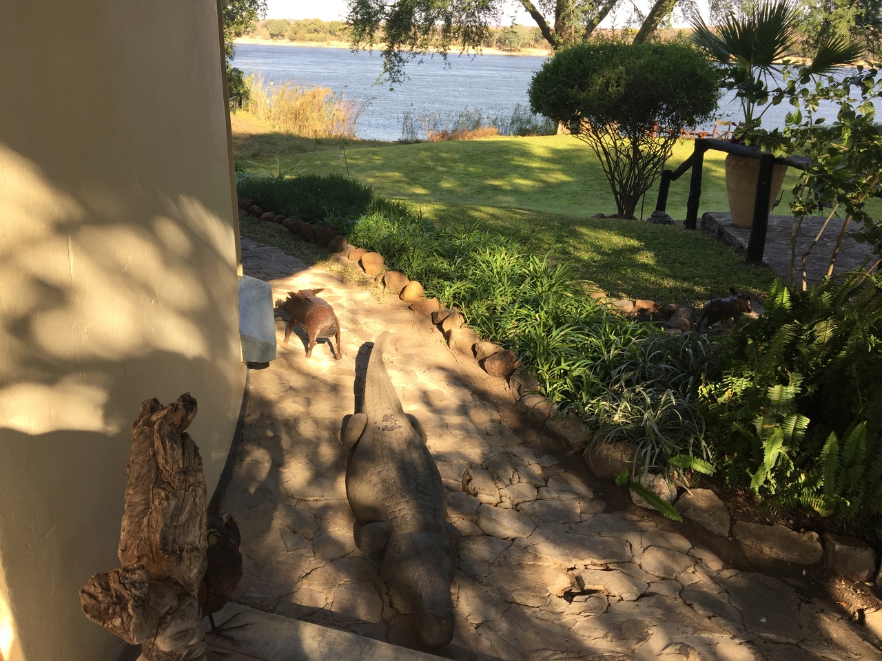 [28793] 2016_07_02_15_34_38_Africa_iPhone_6_Plus_IMG_4795_07259.jpg