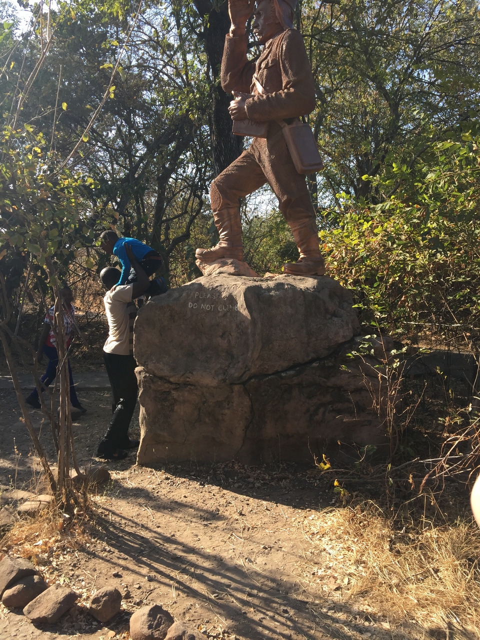 [32612] 2016_07_03_15_37_52_Africa_iPhone_6_Plus_IMG_4930_07356.jpg