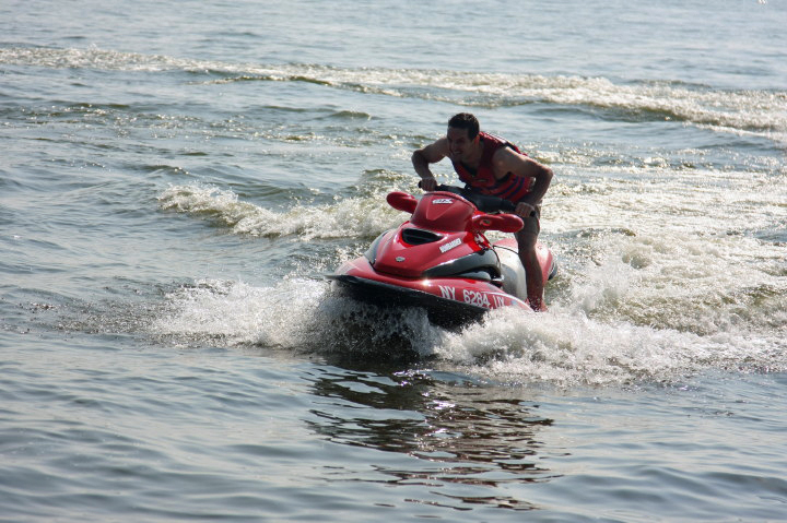 Labor Day Weekend at Sodus Point, NY |  Sat, 3 Sep 2011 | 3:33:52 PM