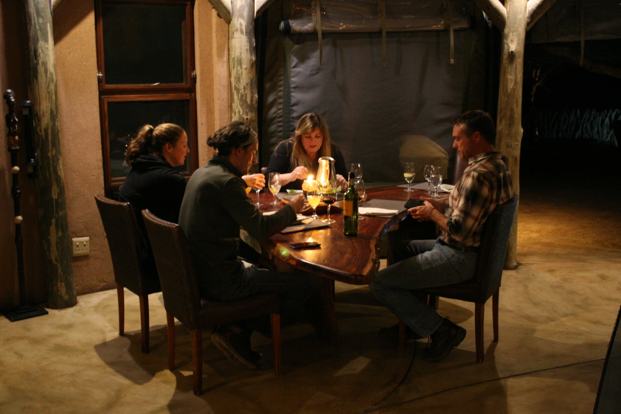 [340] 2016_06_21_16_09_48_Africa_Canon_EOS_30D_IMG_1739_00186.jpg