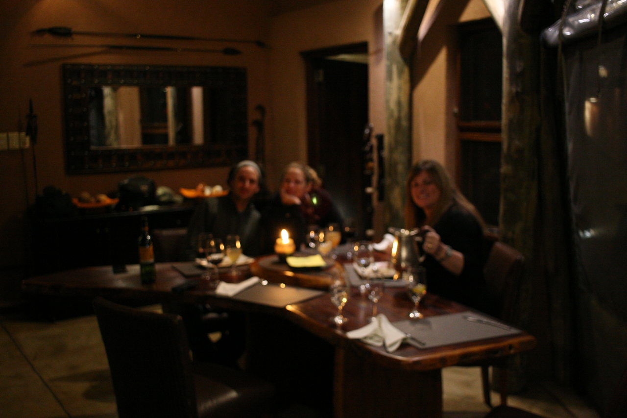 [342] 2016_06_21_16_10_36_Africa_Canon_EOS_30D_IMG_1740_00187.jpg