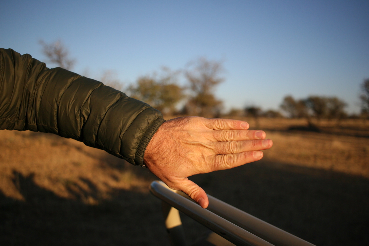 [532] 2016_06_22_02_14_40_Africa_Canon_EOS_30D_IMG_1753_00020.jpg