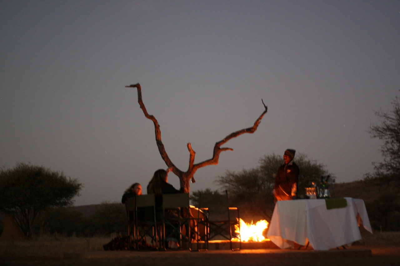 [8982] 2016_06_23_13_09_17_Africa_Canon_EOS_30D_IMG_1975_00240.jpg