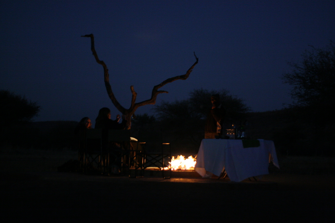 [8987] 2016_06_23_13_10_12_Africa_Canon_EOS_30D_IMG_1977_00421.jpg