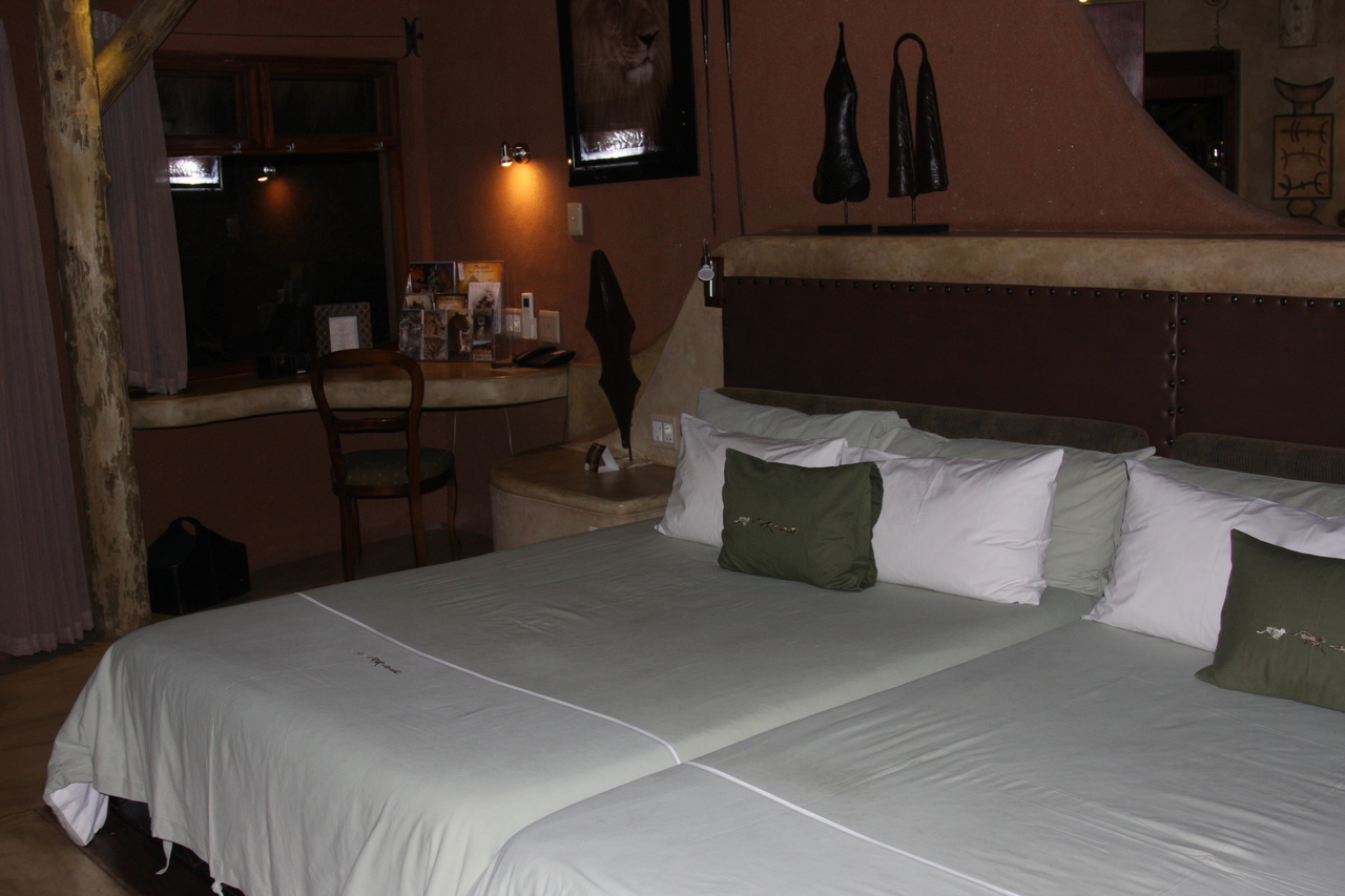 [266] 2016_06_21_14_27_03_Africa_Canon_EOS_40D_IMG__00006.jpg