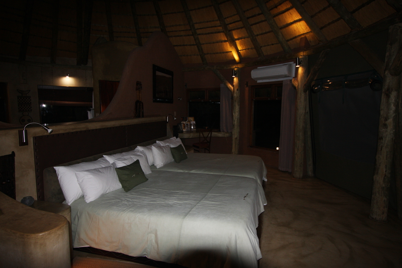 [291] 2016_06_21_14_32_51_Africa_Canon_EOS_40D_IMG__00010.jpg