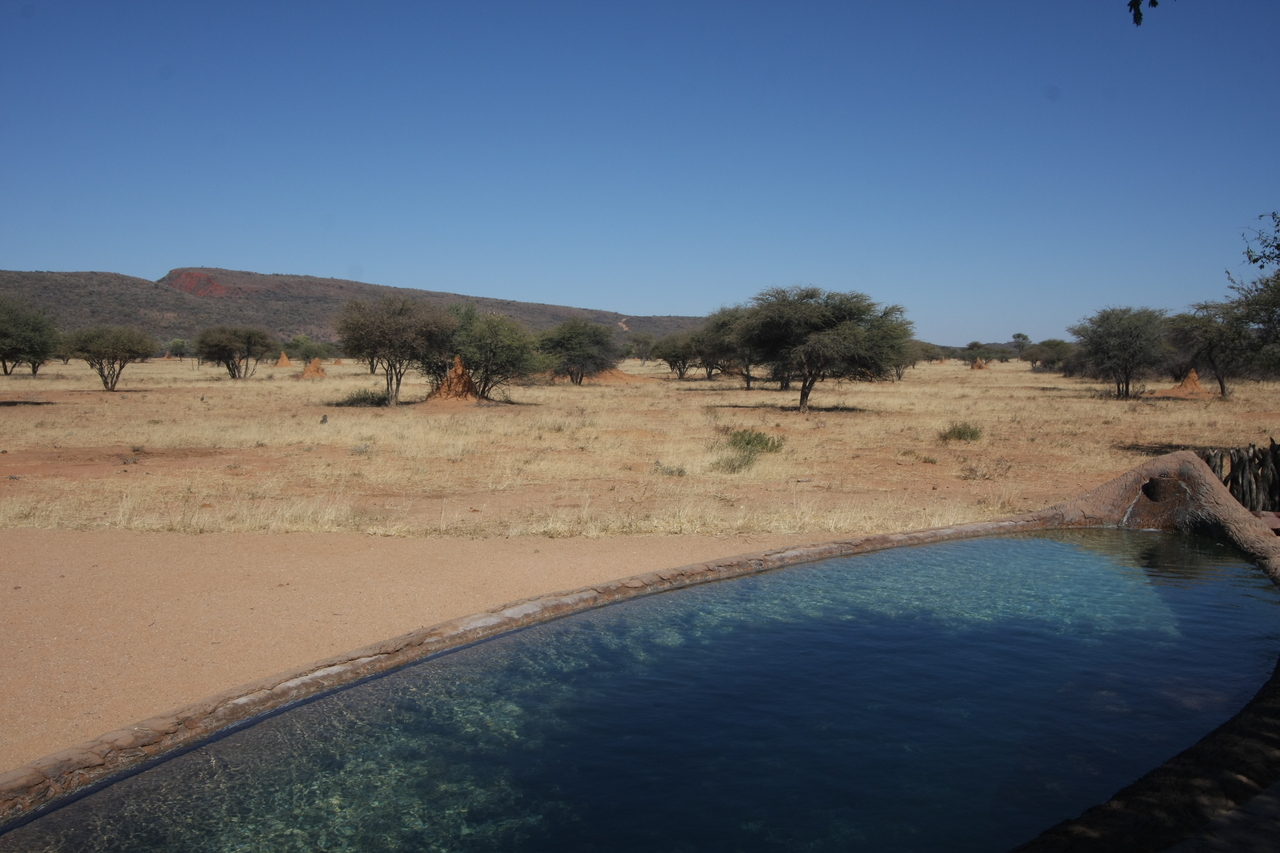 [2265] 2016_06_22_07_35_47_Africa_Canon_EOS_40D_IMG__00529.jpg