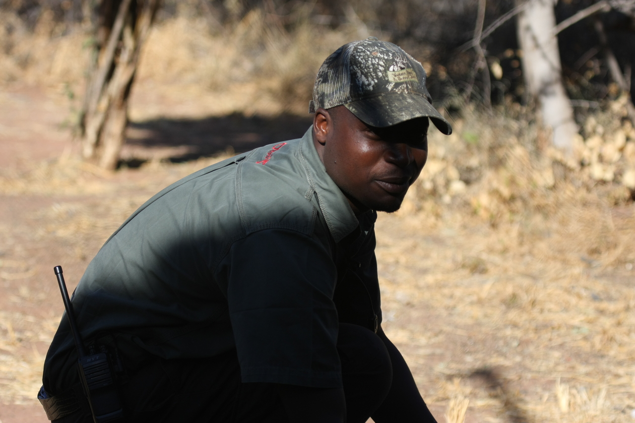 [5513] 2016_06_23_10_14_33_Africa_Canon_EOS_40D_IMG__08449.jpg